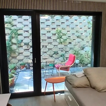 1307 Na Zlichove Apartment Prague